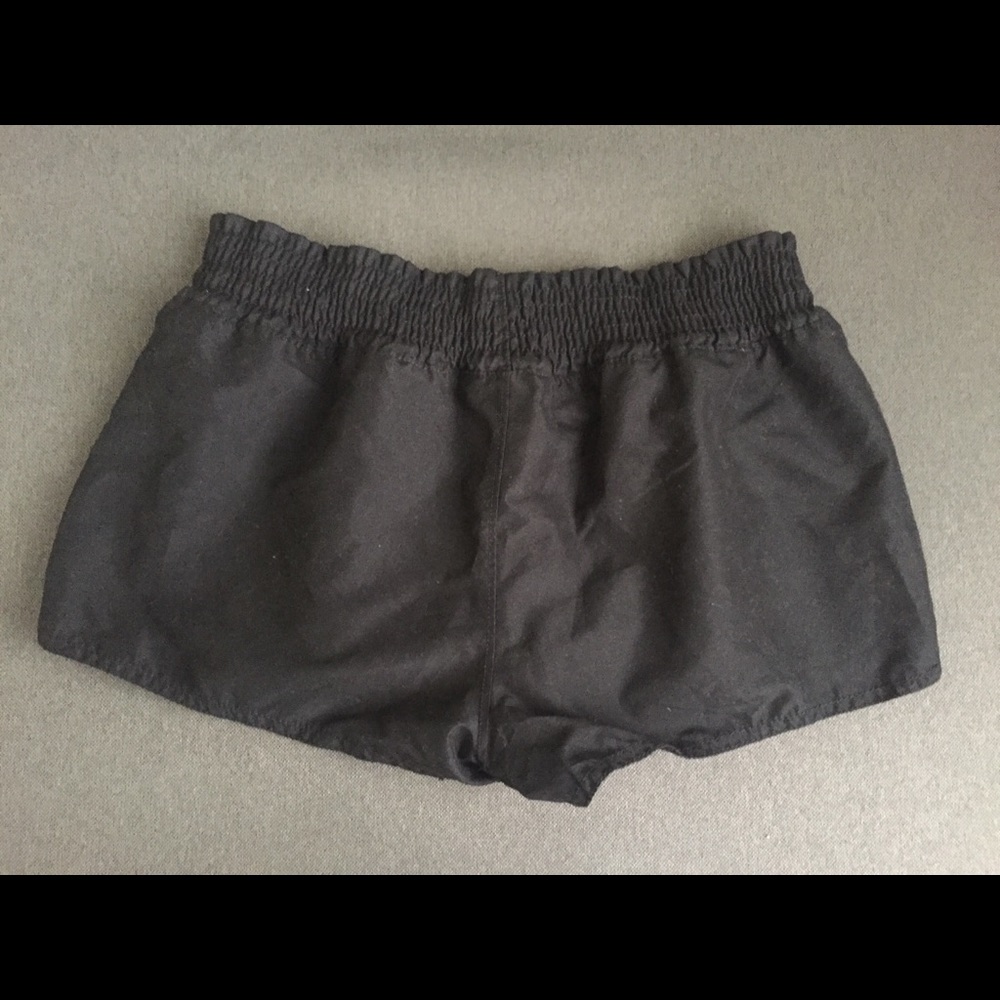 Shorts - Picture 2 of 5